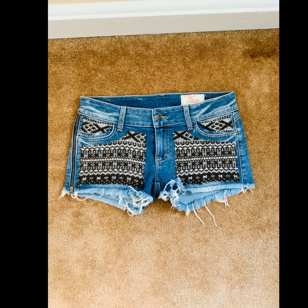 Short shorts